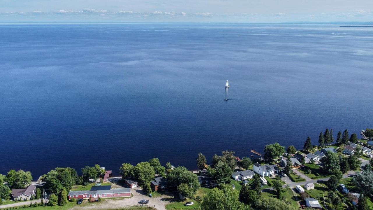 Magnifique Au Bord Du Lac-saint-jean Roberval